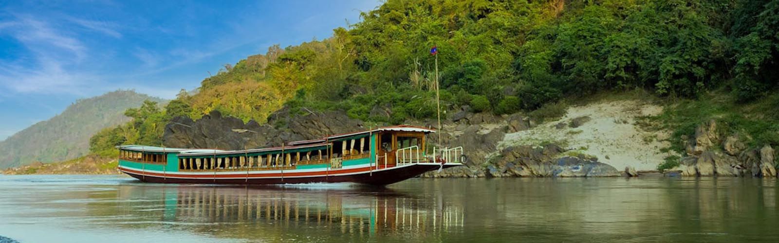 Enjoy A Relaxing Boat Ride Through Northern Laos | Blogs | Asianventure Tours