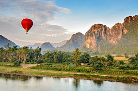 Vang Vieng HOLIDAYS